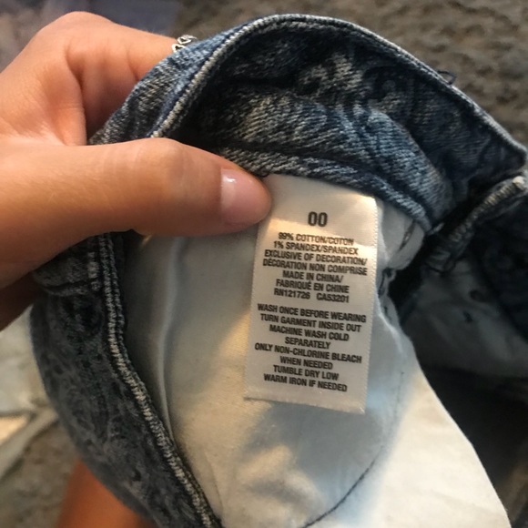 Cute jean shorts - Picture 4 of 5